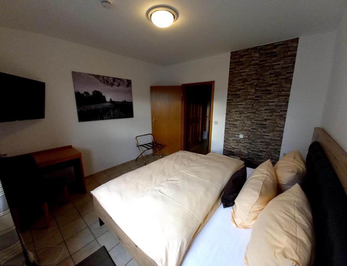 Hotel Lindenhof Rodermark Bagian luar foto